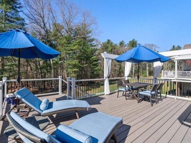 Condo for sale in Millis, Massachusetts