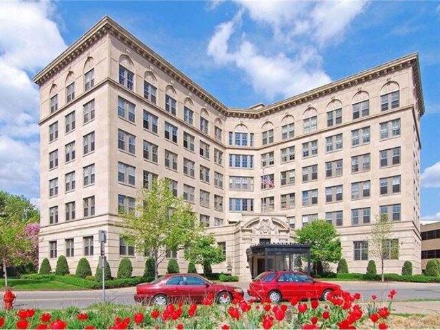 Condo for sale in Hennepin, Minnesota