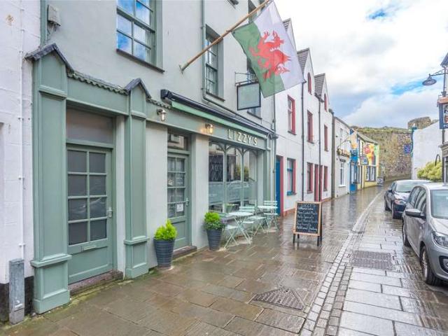Commercial for sale in Caernarfon