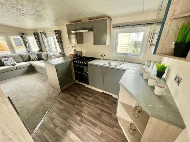 House for sale in Dale Hill, Essex