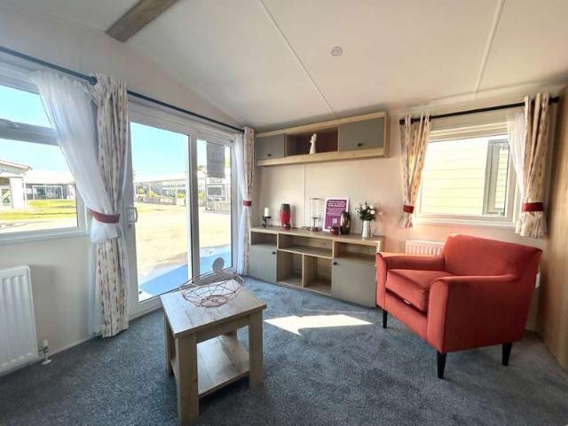 House for sale in Tunstall, Roos