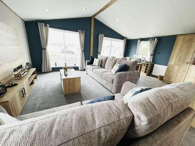 House for sale in Heathlands, East Sussex