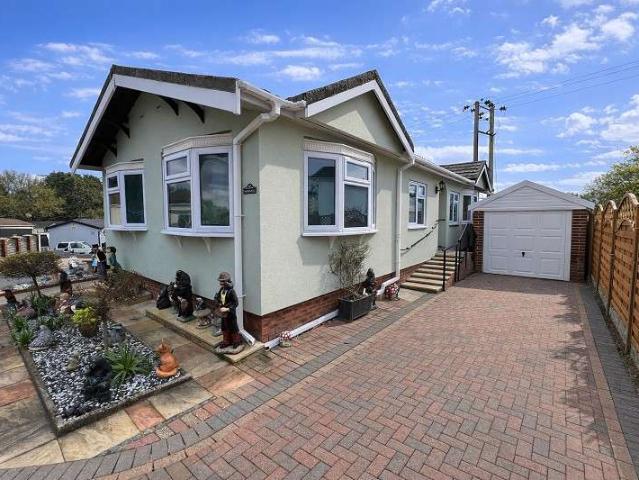 House for sale in Hordle, New Forest