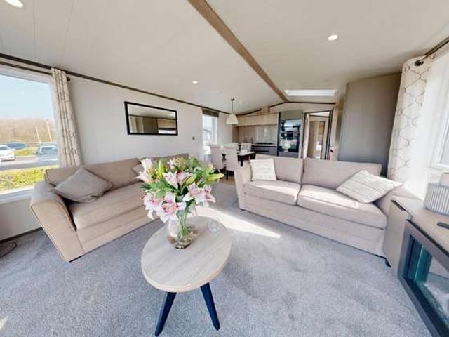 House for sale in Littlecote, West Sussex
