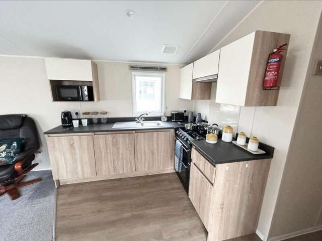 House for sale in Three Beaches, Livermead