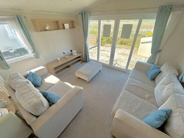 House for sale in Dale Hill, Essex