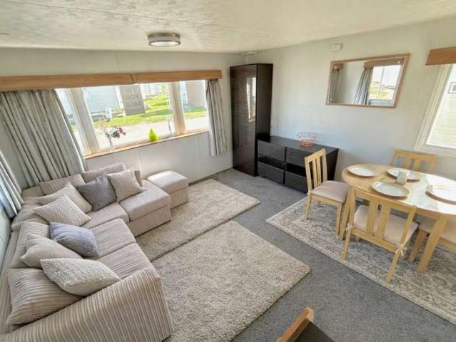 House for sale in Dale Hill, Essex
