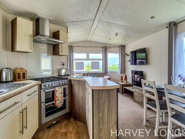 House for sale in Three Beaches, Livermead