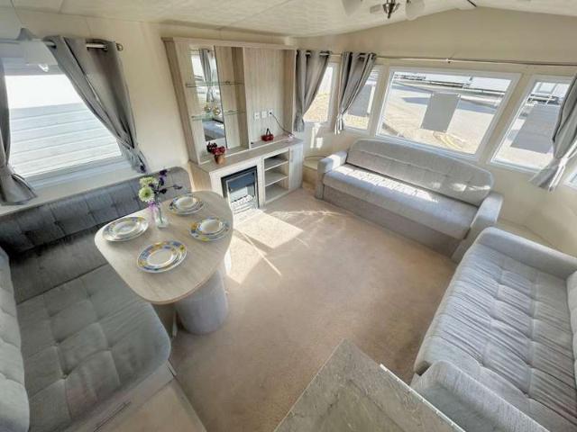 House for sale in Dale Hill, Essex