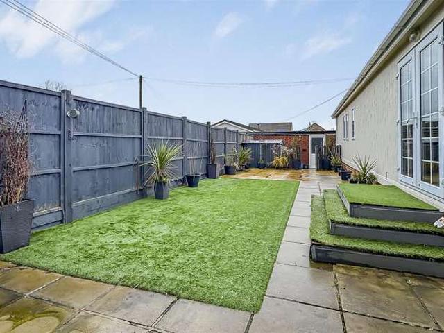 House for sale in Dedworth, Windsor