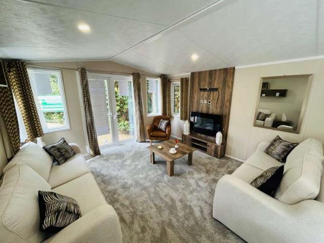 House for sale in Heathlands, East Sussex