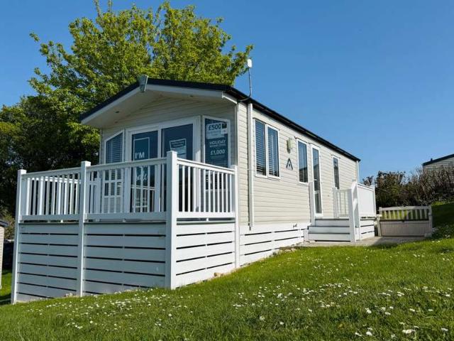 House for sale in Charmouth