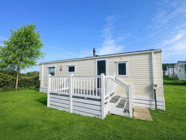 House for sale in Heathlands, East Sussex