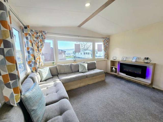 House for sale in Charmouth