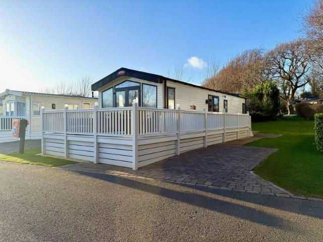 House for sale in Llanedwen, Wales