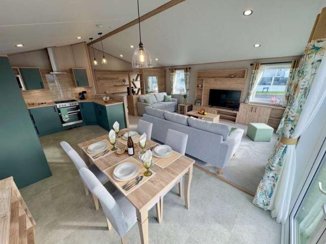 House for sale in Heathlands, East Sussex