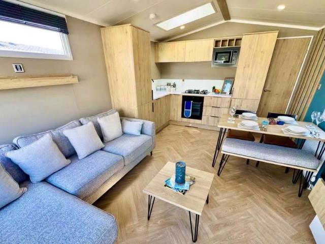 House for sale in Heathlands, East Sussex
