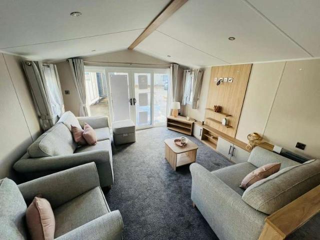 House for sale in Littlecote, West Sussex