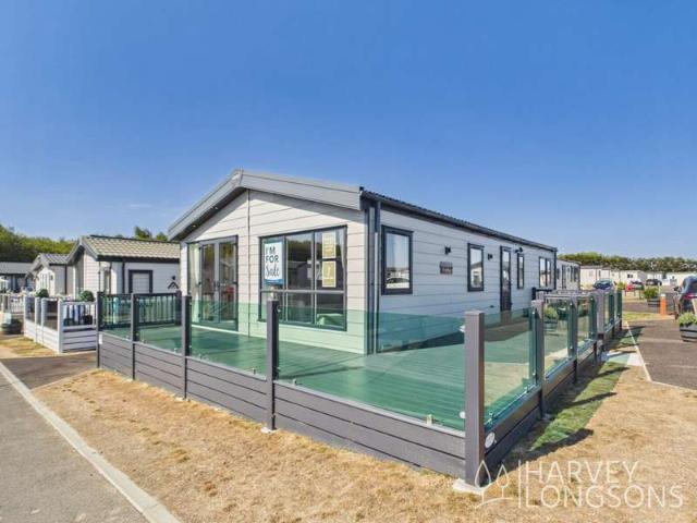 House for sale in Heathlands, East Sussex