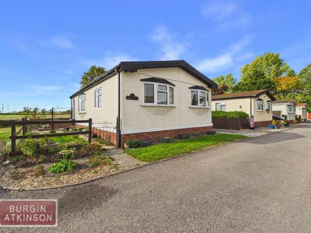 House for sale in Dunham-on-Trent, Bassetlaw