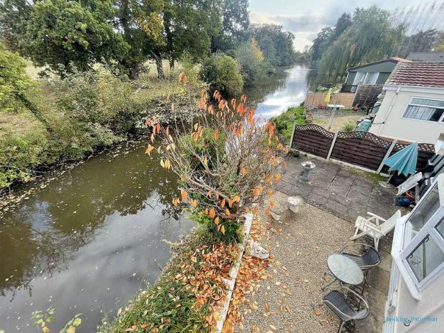 House for sale in Alderminster, Warwickshire