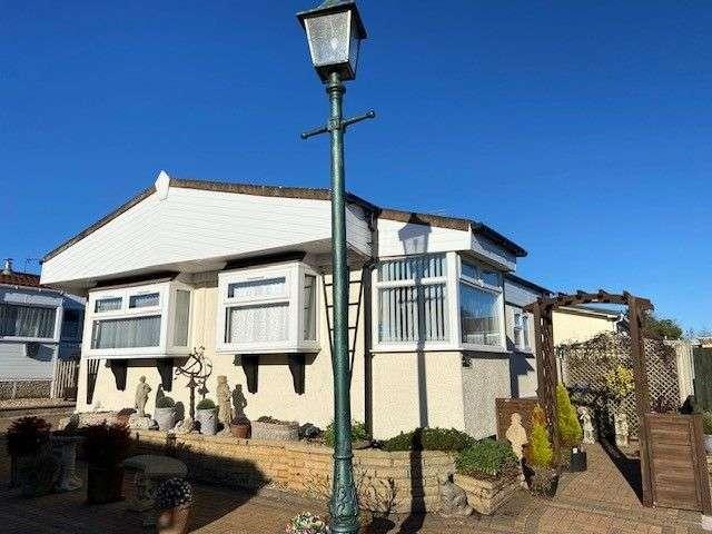 House for sale in Alderminster, Warwickshire