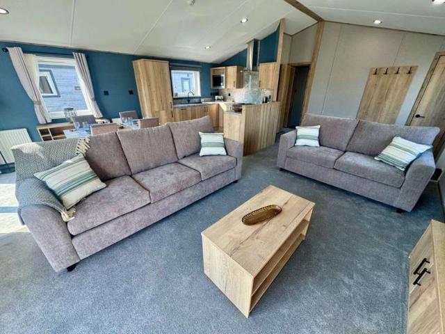 House for sale in Heathlands, East Sussex