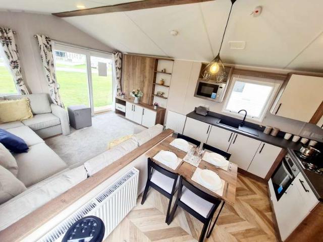 House for sale in Upper Dovercourt, Dale Hill