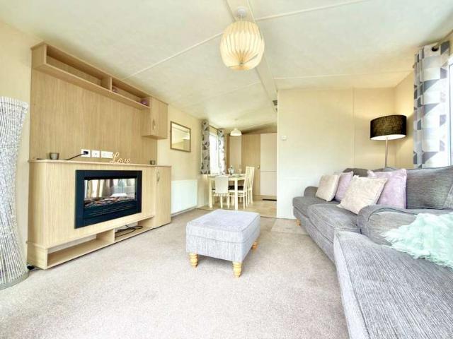 House for sale in Dale Hill, Essex