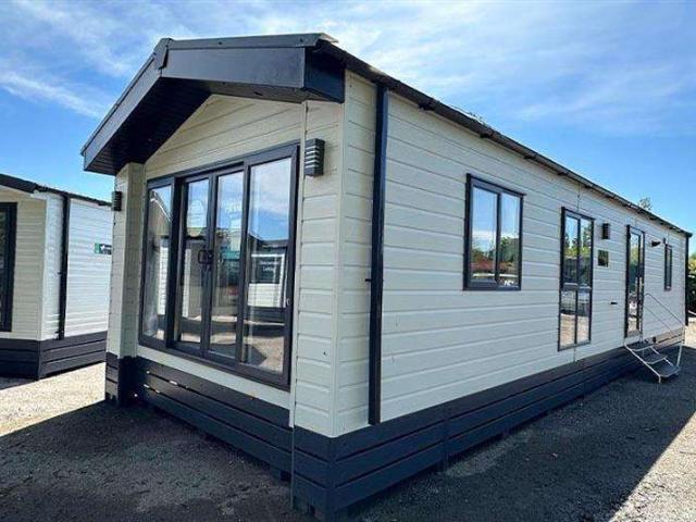 House for sale in Fordham Heath, Essex
