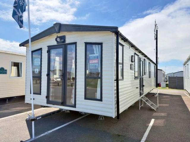 House for sale in Dale Hill, Essex