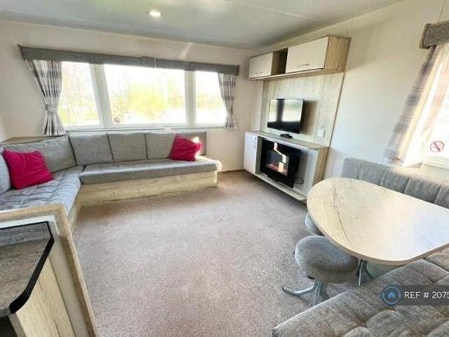 House for rent in Upper Dovercourt, Dale Hill