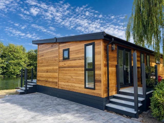 Park Home for sale in Bray
