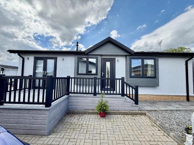 Park Home for sale in Caldermill, East Midlands