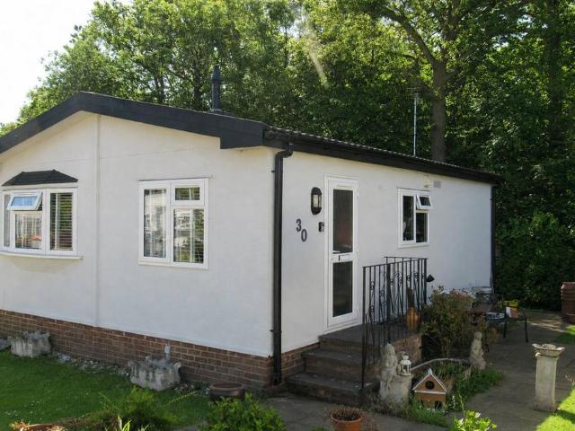 Park Home for sale in Broad Oak, The Bridge