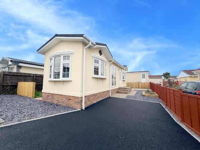 Park Home for sale in Helston, Cornwall