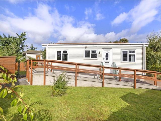 Park Home for sale in Bilston, Scotland