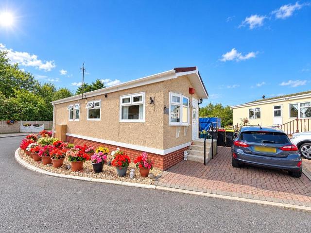 Park Home for sale in Lancaster, Lancashire