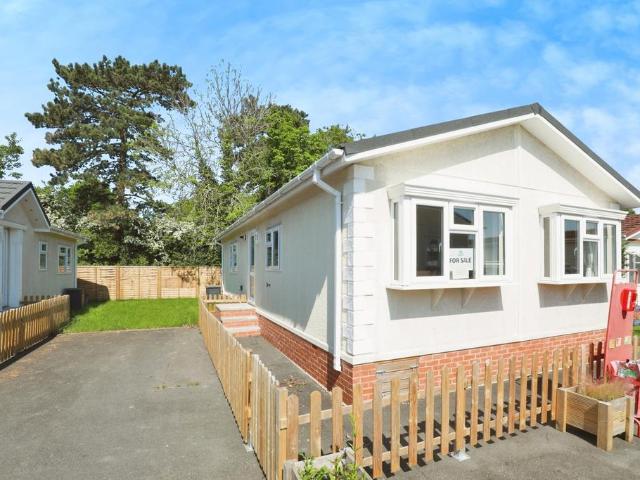 Park Home for sale in Church Minshull