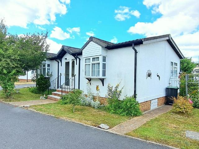Park Home for sale in Ashurst Bridge, Hampshire