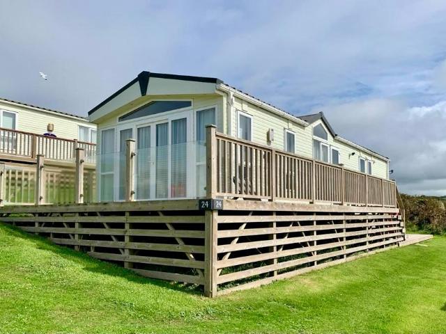 Park Home for sale in West Yorkshire