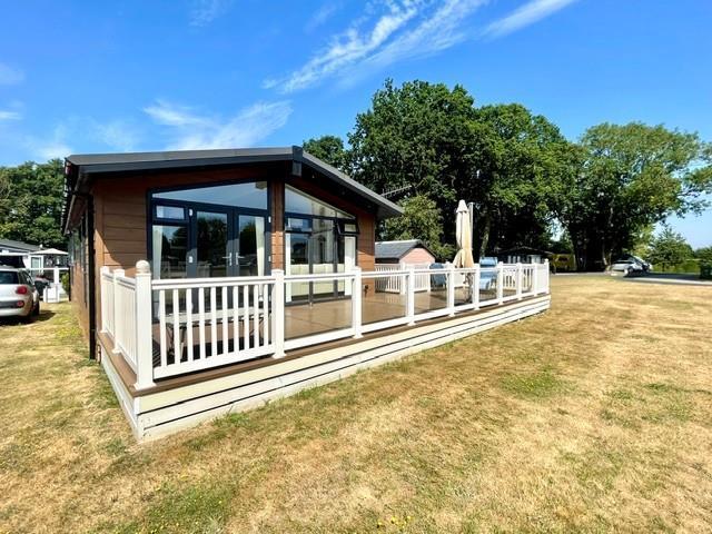 Park Home for sale in Oakley, Merley