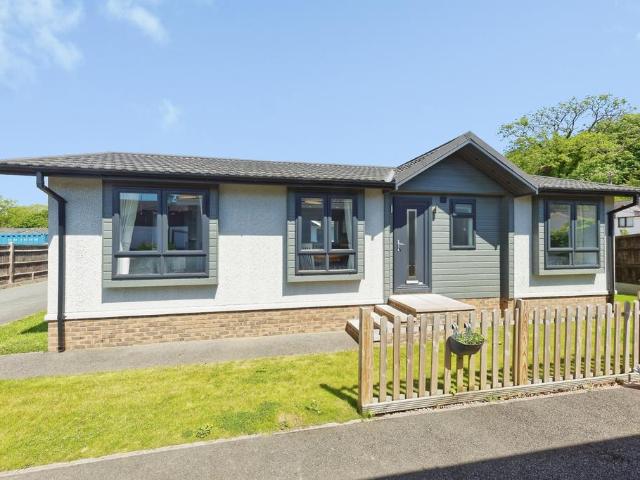 Park Home for sale in Woolage Green, The Bridge