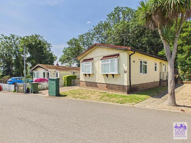 Park Home for sale in Hoo St Werburgh