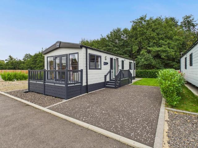 Park Home for sale in Burgh St Peter, Norfolk