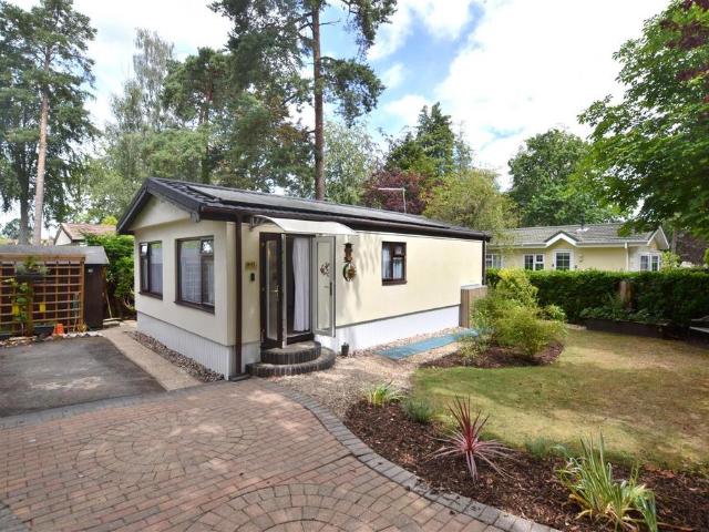 Park Home for sale in Hart, Hampshire