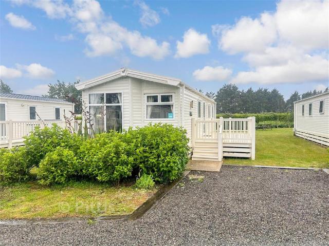 Park Home for sale in Rookley Green, Rookley