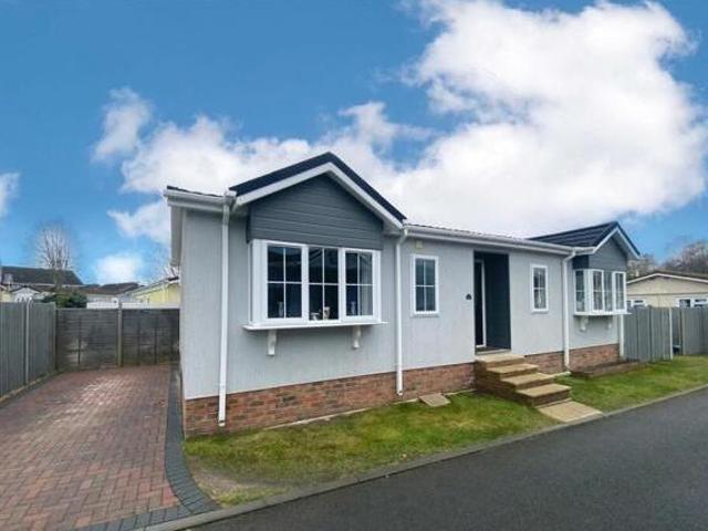 House for sale in Farnborough, Hampshire