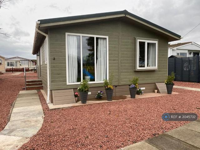 Park Home for rent in Straiton Retail Park, Loanhead