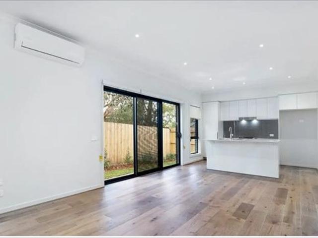 Townhouse for rent in Camerons Creek, Victoria